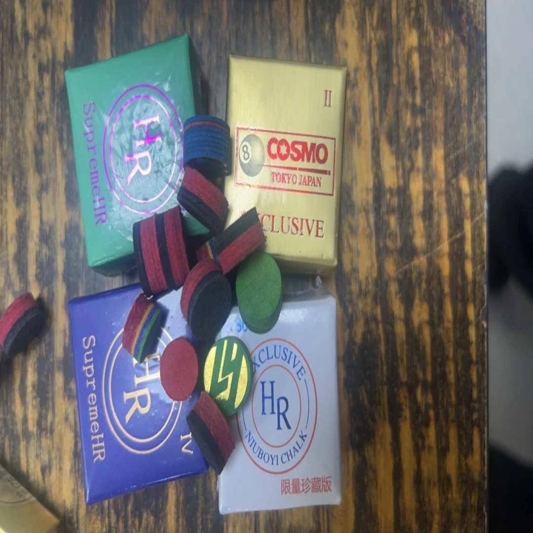 台球巧克粉带大头拍一发四