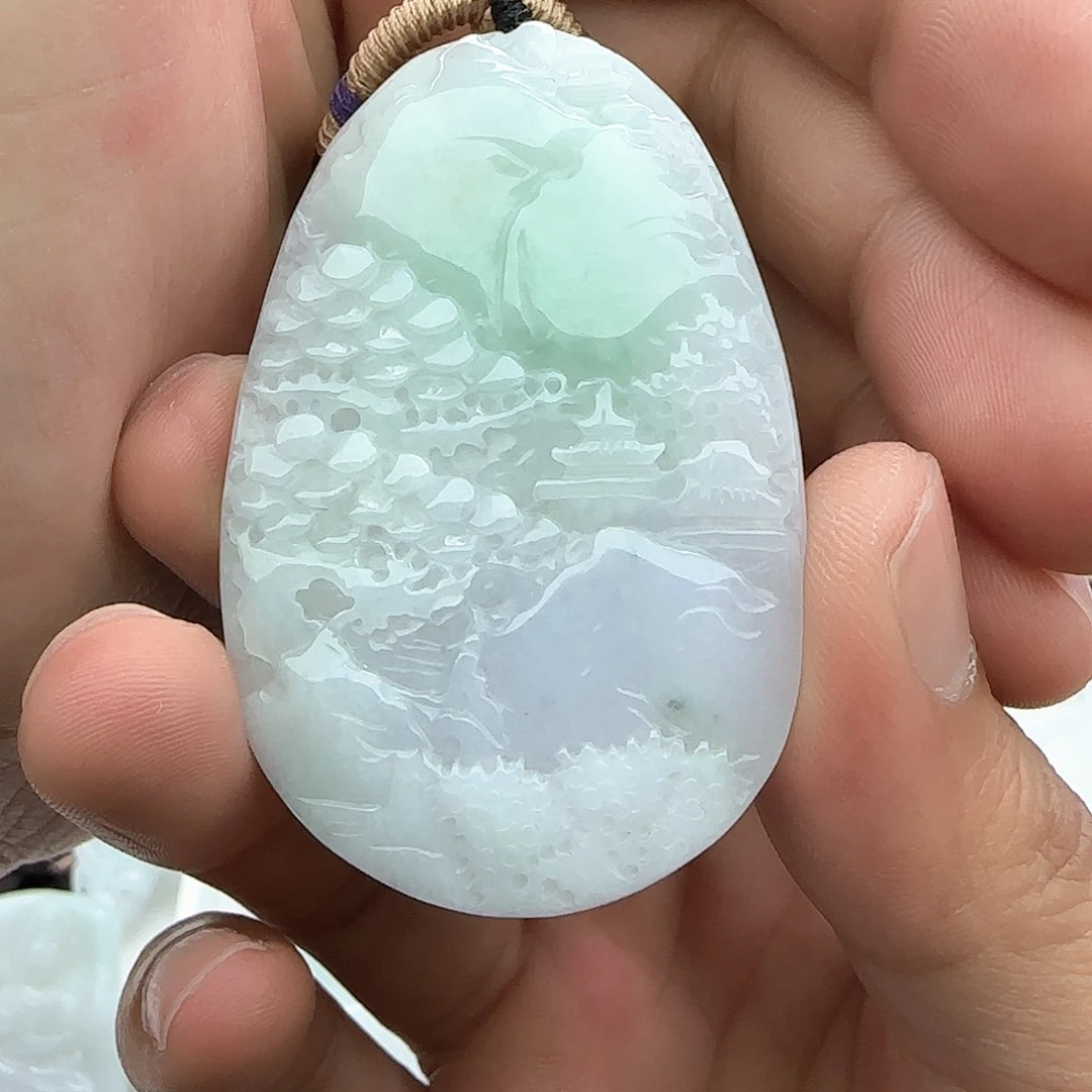 翡翠颈饰未镶嵌不****&翡翠
