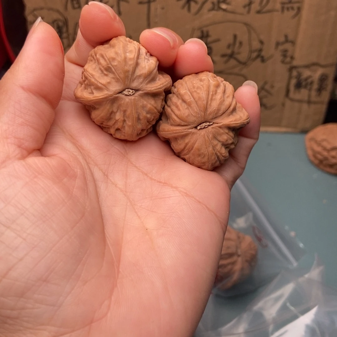 无***笑文玩核桃吊坠乾隆磨4