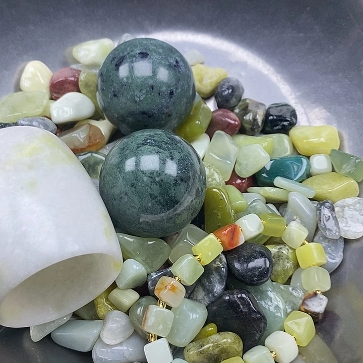 岫玉鱼缸石未镶嵌