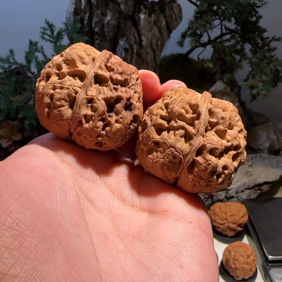 把件文玩核桃老太湖石