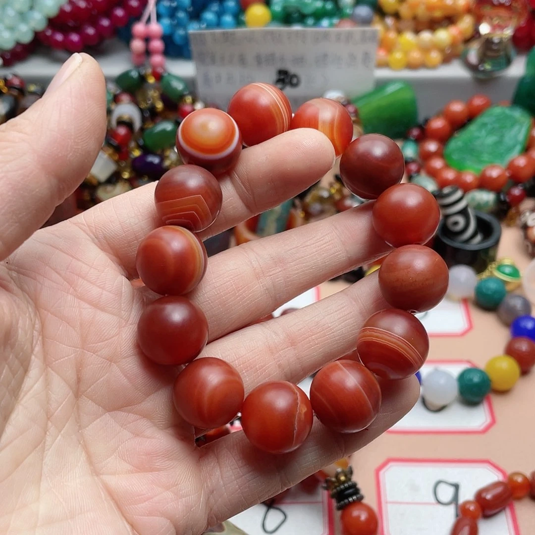 玛瑙/玉髓颈饰合金方**哥