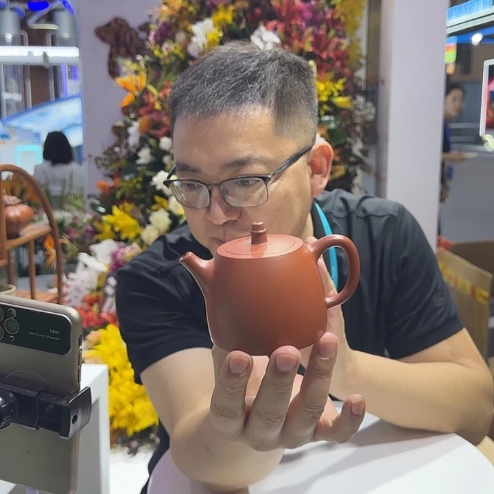 用***7紫砂茶杯朱泥 汉铎