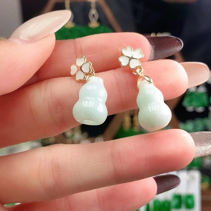 翡翠未镶嵌耳饰耳饰