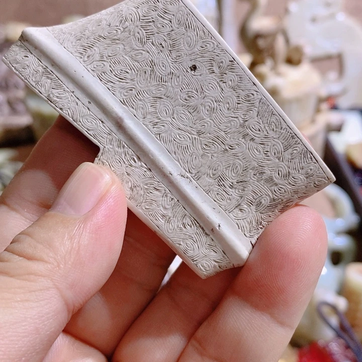 银S925镶嵌和田玉（糖玉）挂件