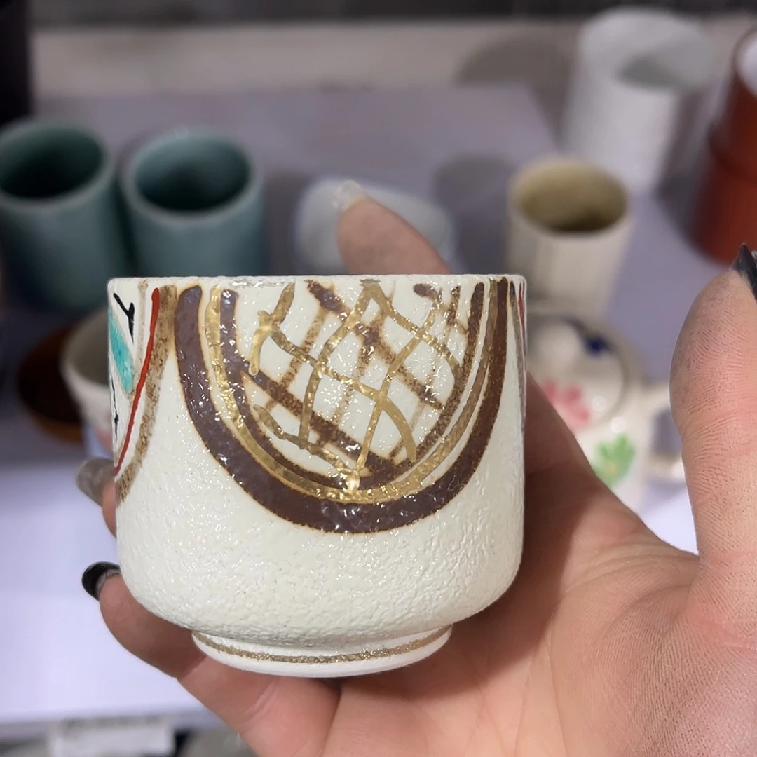 瓷片?*亲不亲都不行嘛