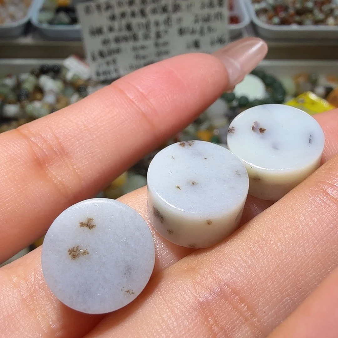 和田玉未镶嵌珠宝奇石