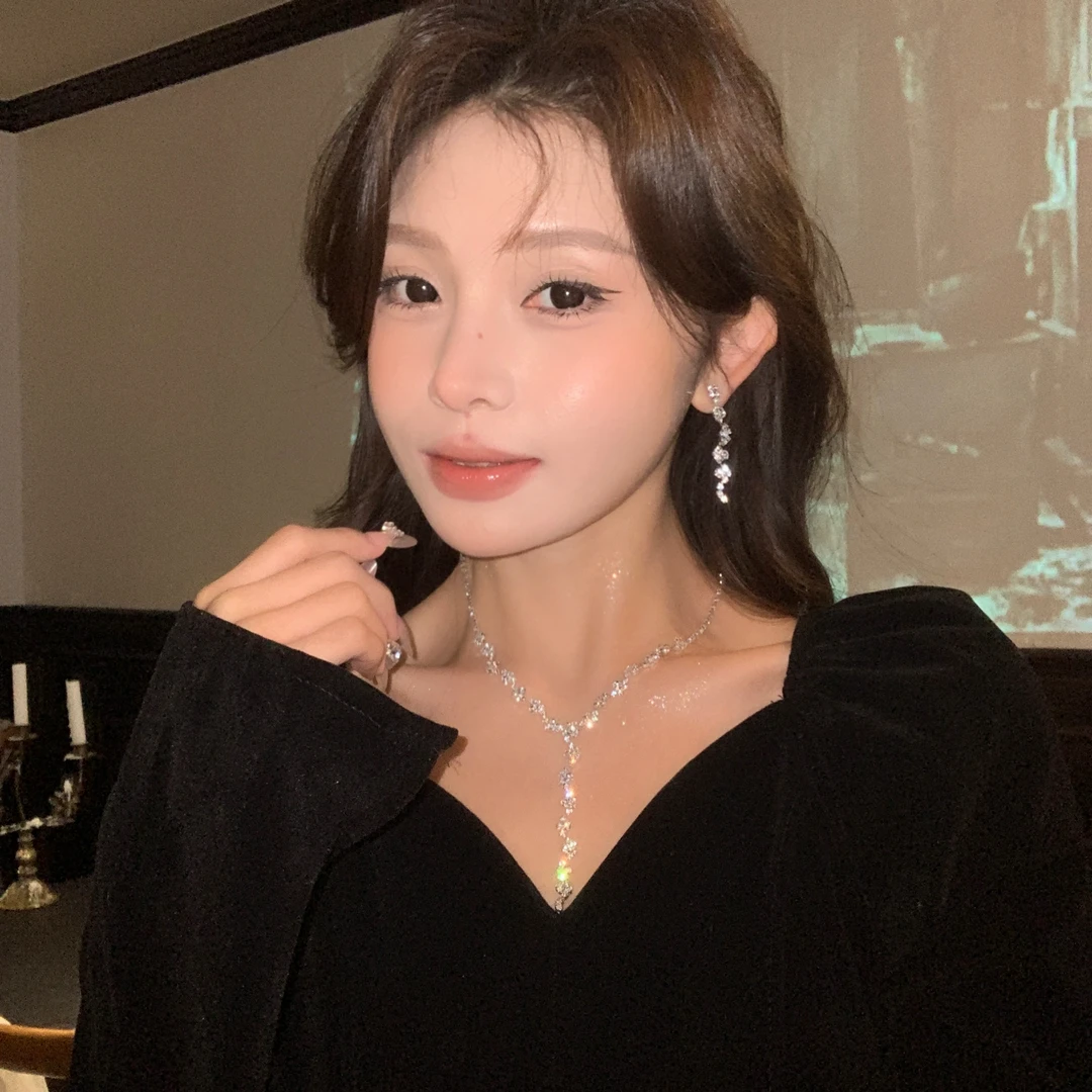 铜合金项链 超闪银色水钻波浪流苏项链耳环套装气质晚礼服锁骨链