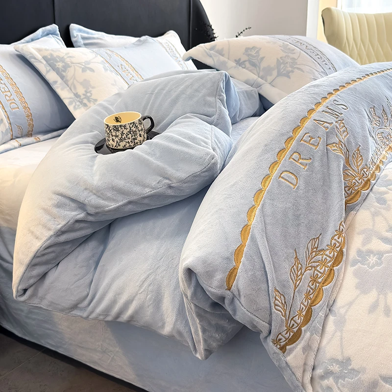 Aa类高克重雕花牛奶绒四件套轻奢双面加绒加厚恒温保暖被套床单笠