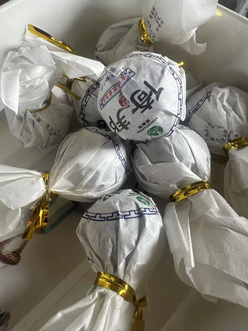 24年  倚邦 普洱茶生茶龙珠