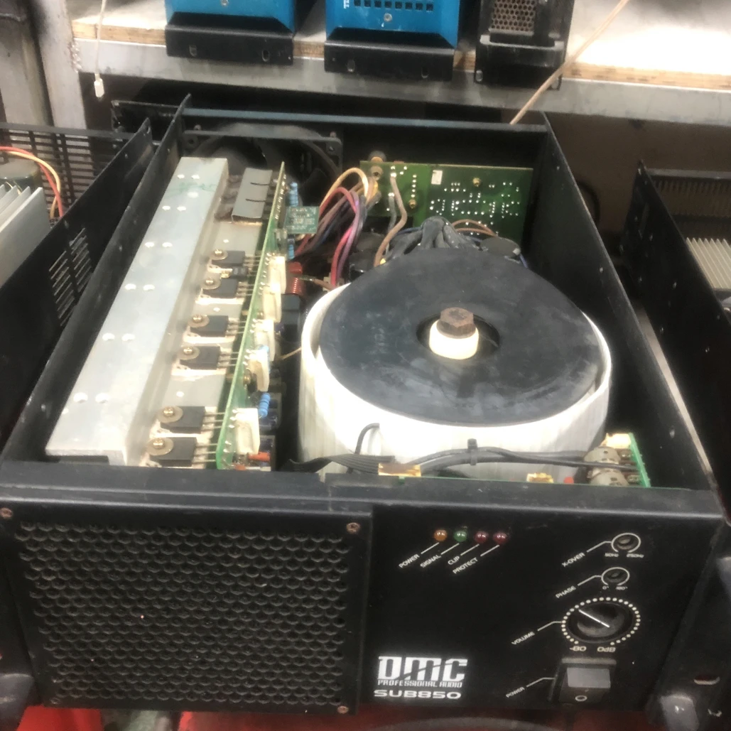 8新  二手音响：炮扩功放器：不包邮