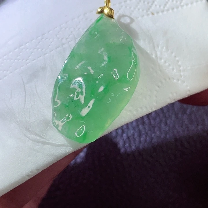 翡翠18K金镶嵌颈饰翡翠