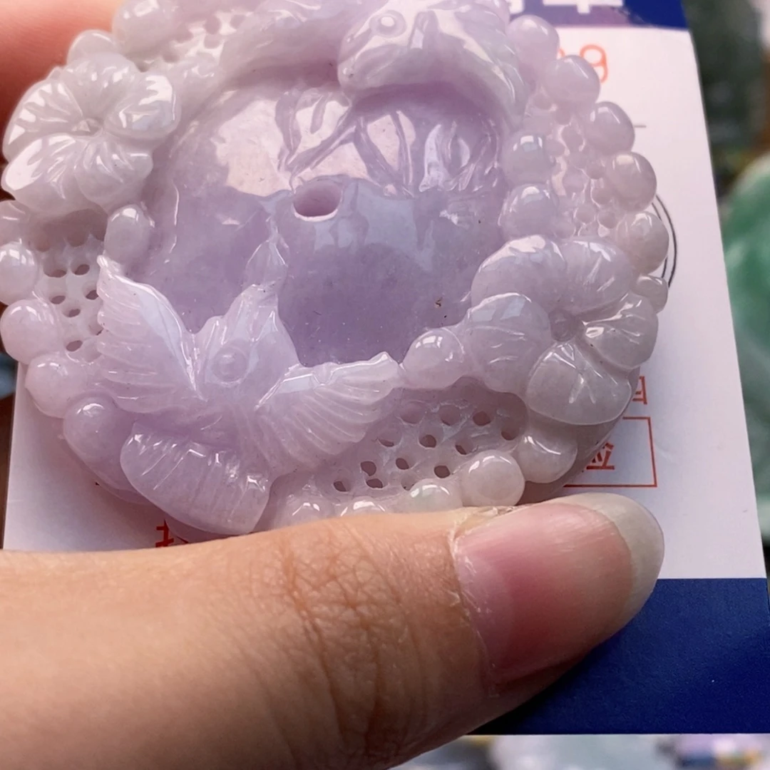 吊坠(不含链)未镶嵌翡翠