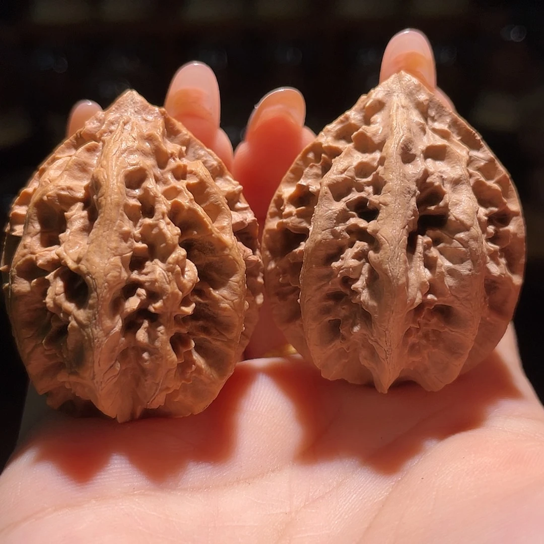 文玩核桃吊坠八棱灯笼