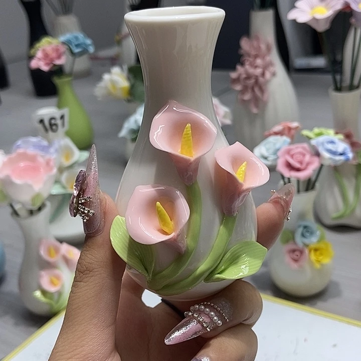 陶瓷纯手工捏花设计