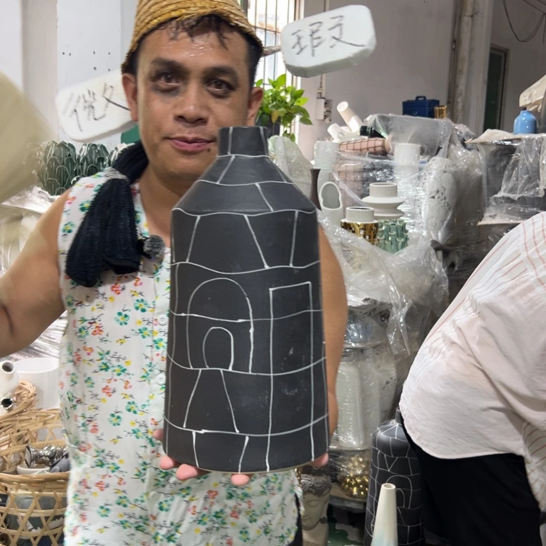 摆件15 号高温陶瓷工艺瓶（部分微瑕）