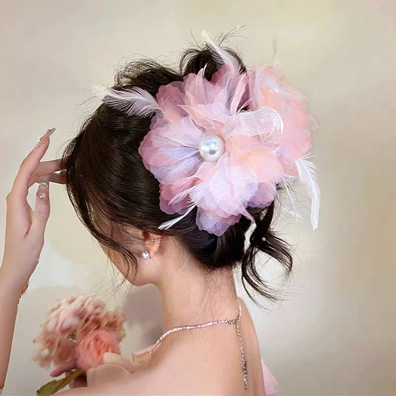 超仙羽毛花朵抓夹公主头发夹女后脑勺大号鲨鱼夹子高级感夏天发饰