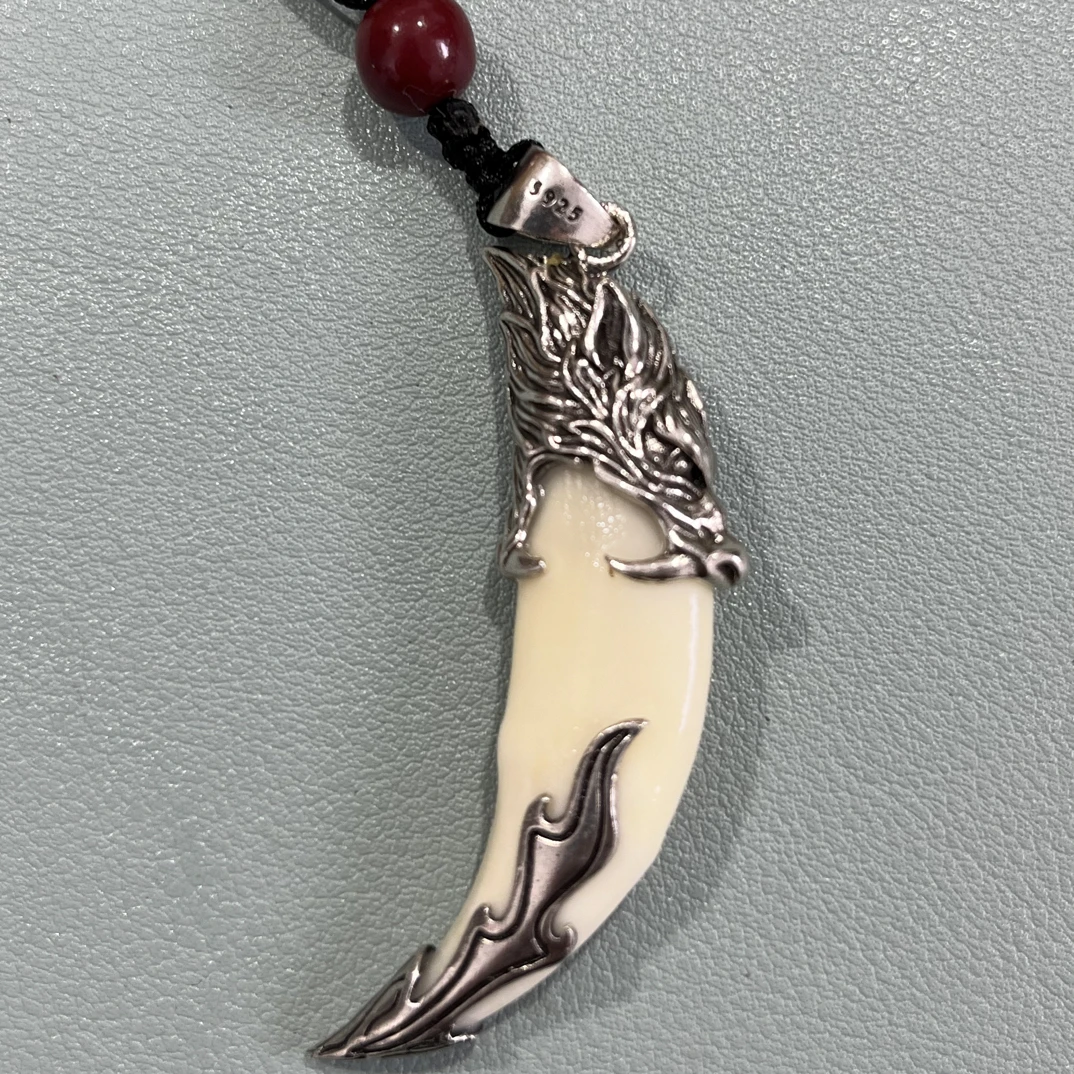 铜吊坠 非树脂材料，精品精美黑狗牙吊坠项坠银制配饰饰品挂坠