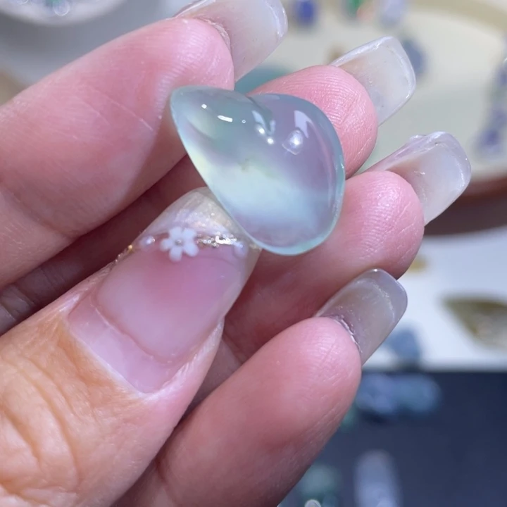 颈饰未镶嵌翡翠随行
