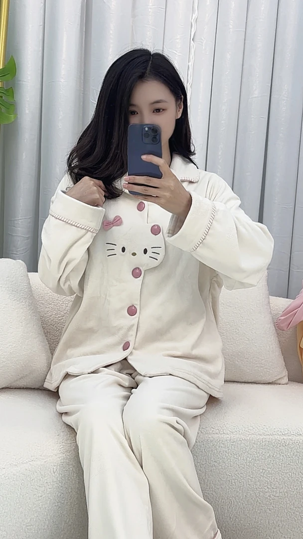 helloKitty睡衣女款海岛绒秋冬季德绒加绒加厚套装开衫可爱家居服