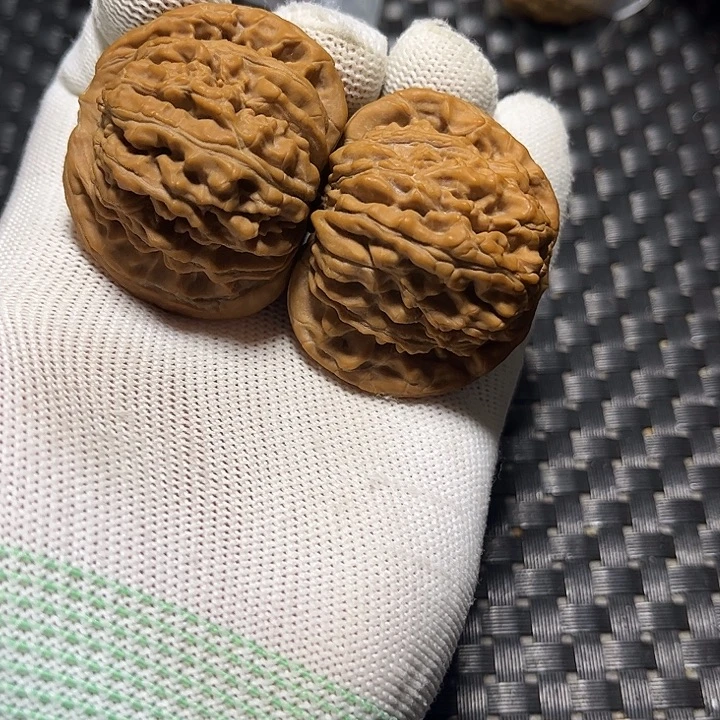 文玩核桃吊坠平谷四座楼