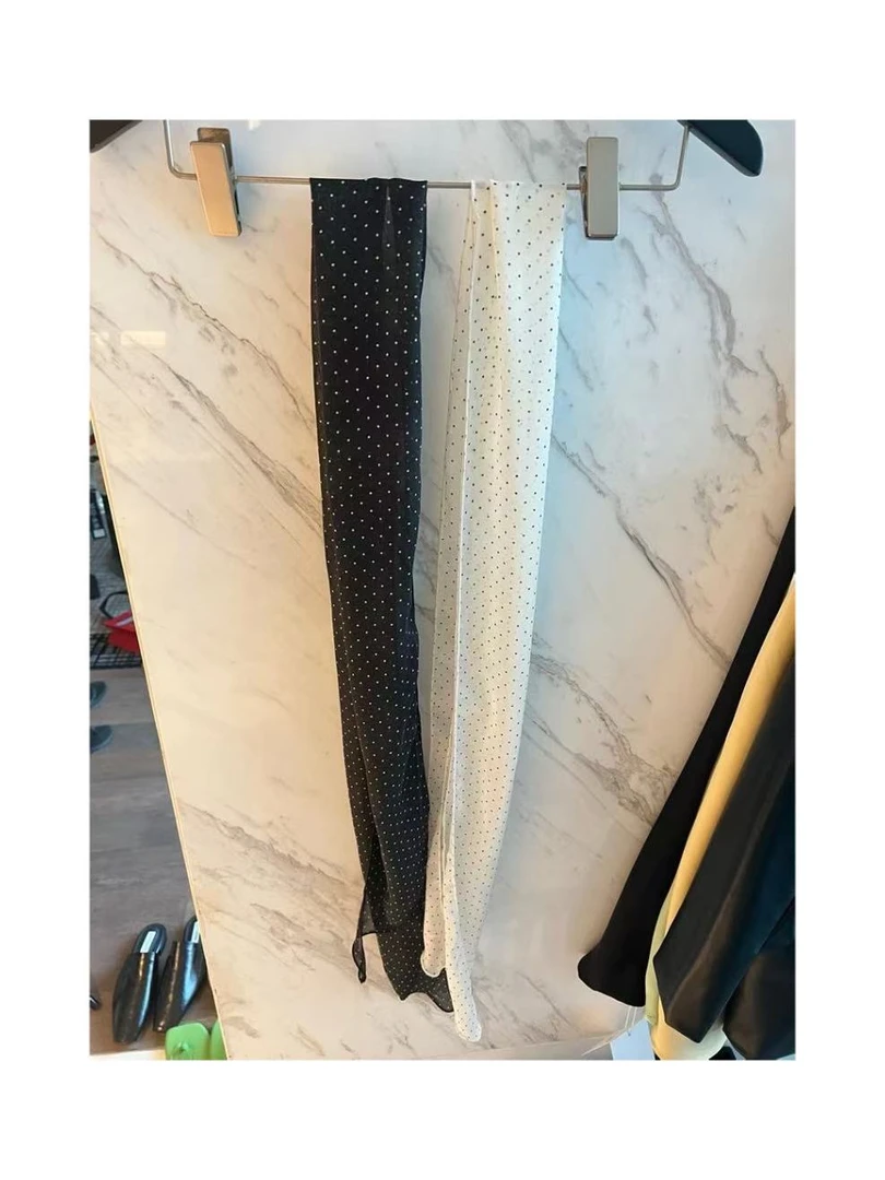 25#小波点时尚丝巾