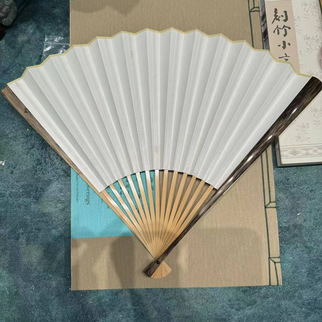 纯手工半棕折扇一把