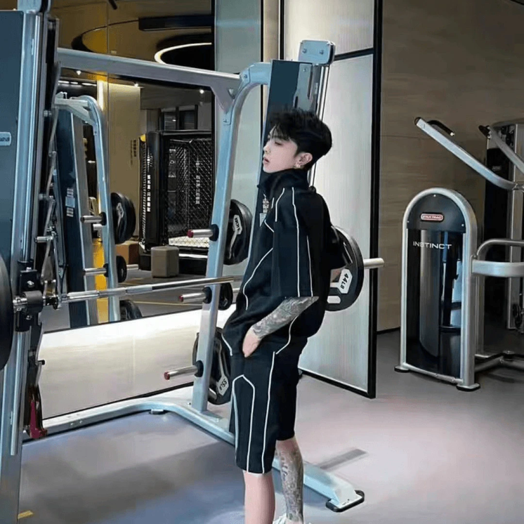 高级感痞帅休闲运动套装宽松设计感高中生短裤搭配两件套短袖夏季