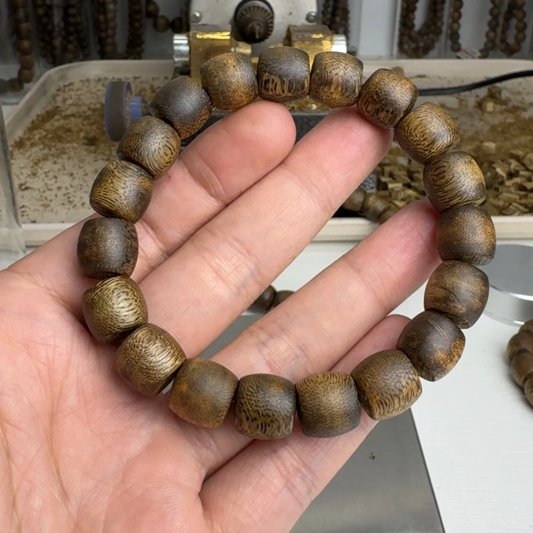 安***光沉香碎屑沉香绿奇楠沉香1.1鼓珠13克+