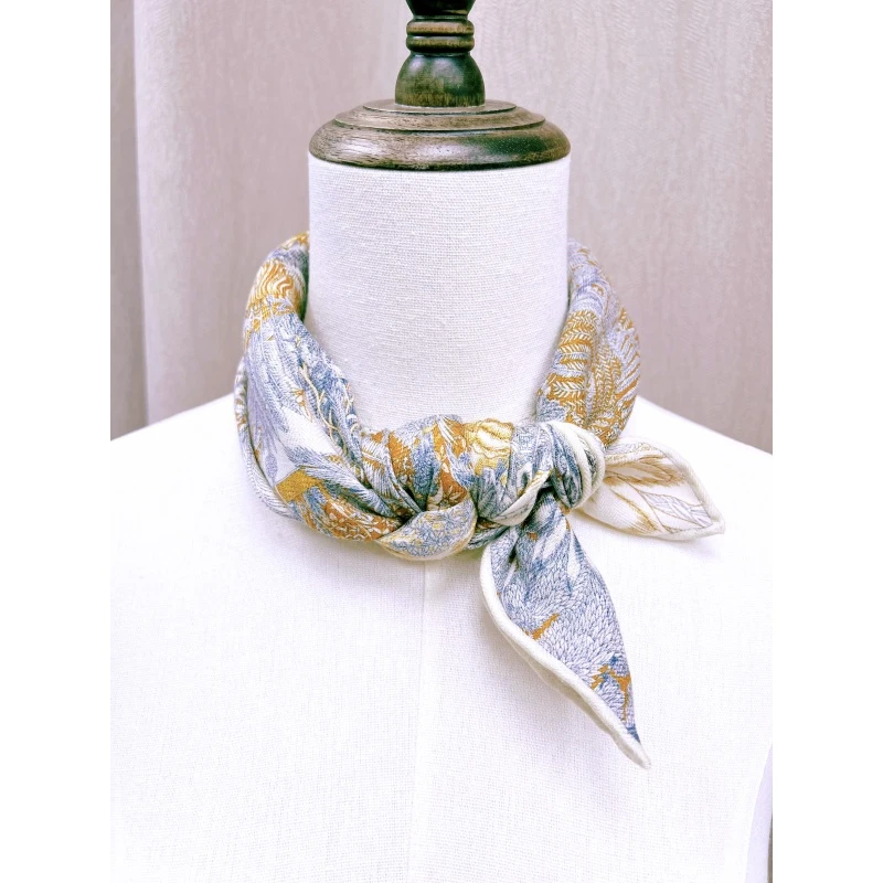 经典百搭福宝雨林真丝羊毛围巾送礼妈妈双面同色时尚披肩丝毛围脖