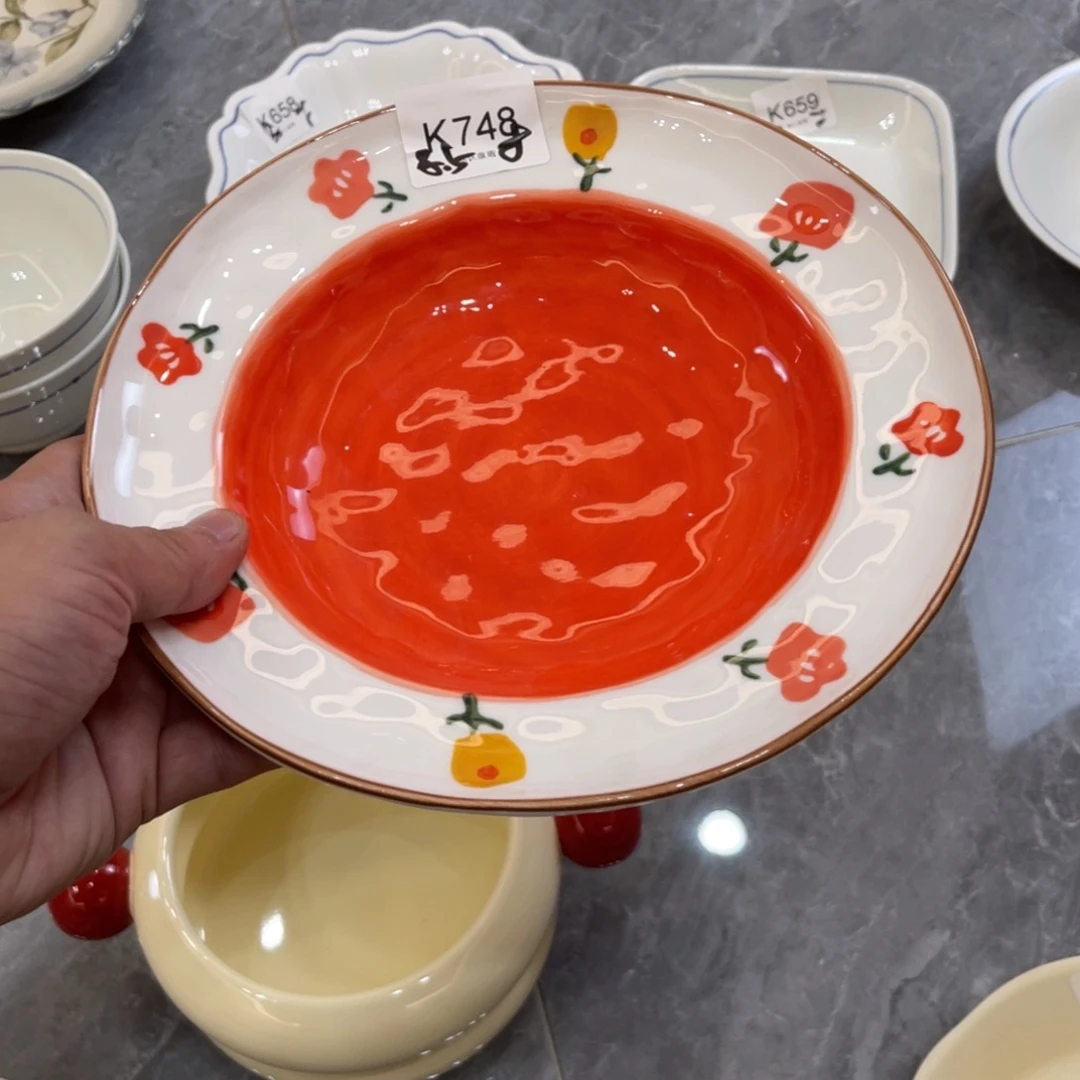 陶瓷微瑕餐具介意勿拍，满18飞！