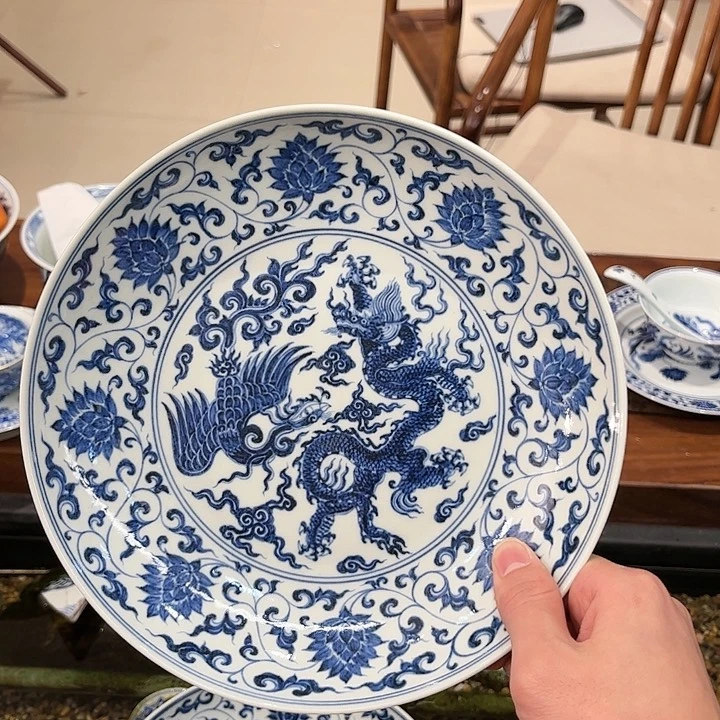 瓷片龙凤呈祥壶承盘子