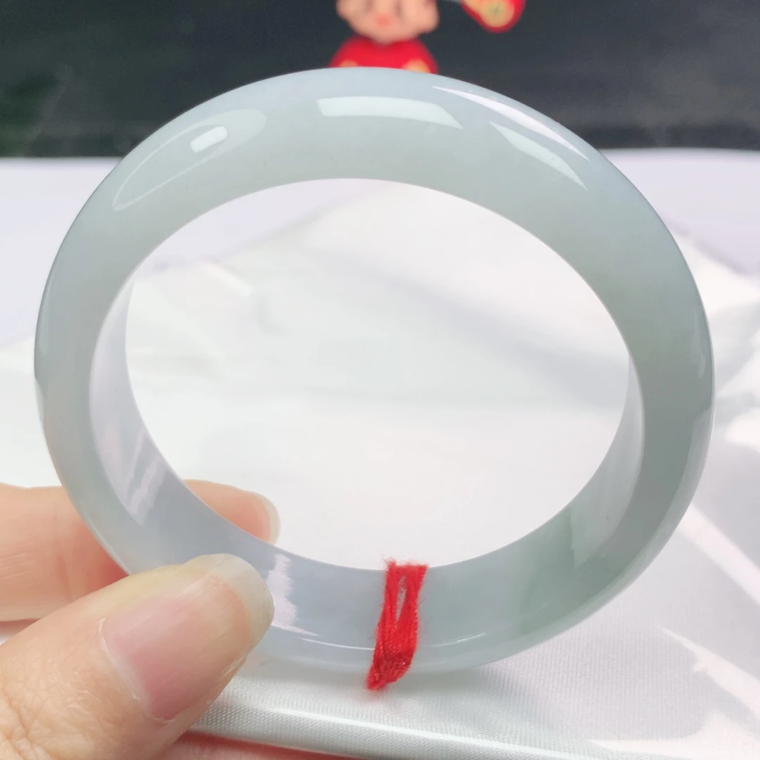 翡翠未镶嵌手镯正