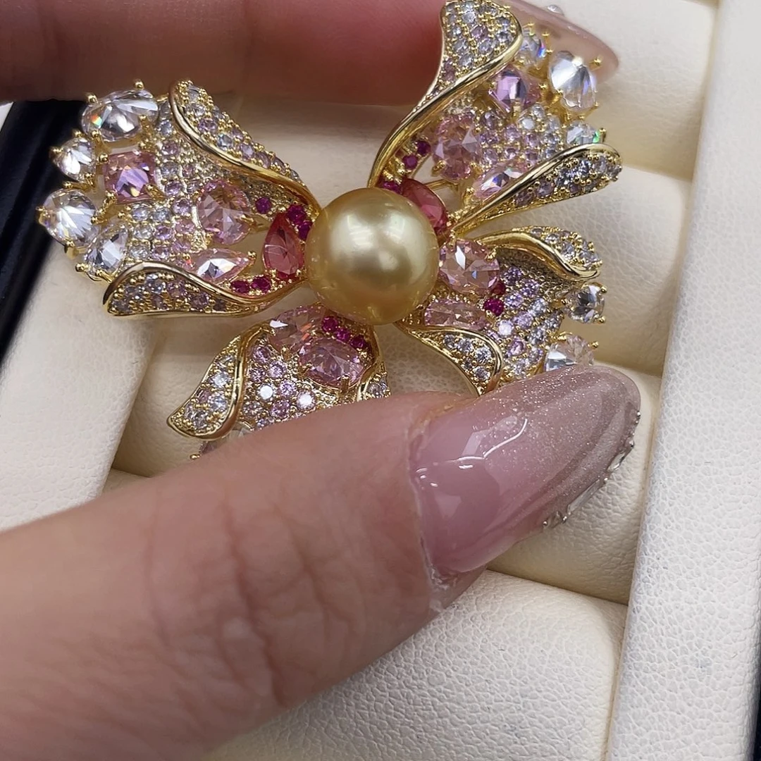 未镶嵌海水珍珠胸针