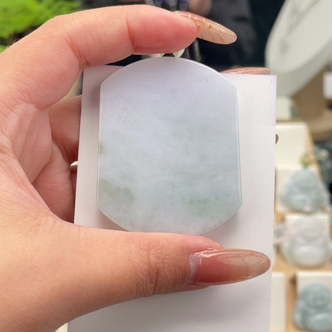 翡翠未镶嵌颈饰无事牌