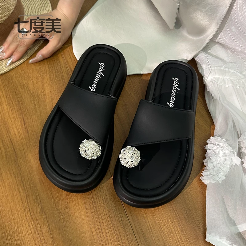 拖鞋女夏季外穿2025新款时尚仙女风配裙子夹趾水钻镂空厚底凉拖鞋