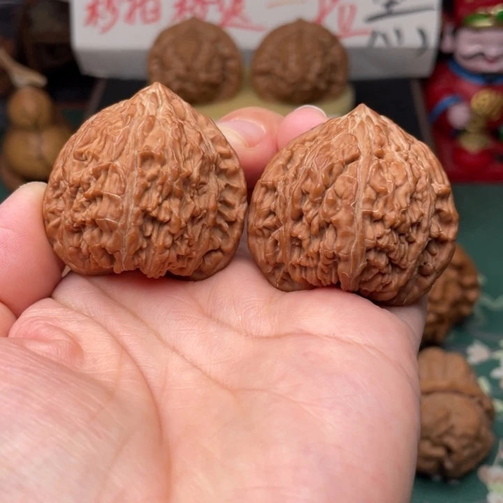 【闪购商品】把件文玩核桃40.5全品狮子王