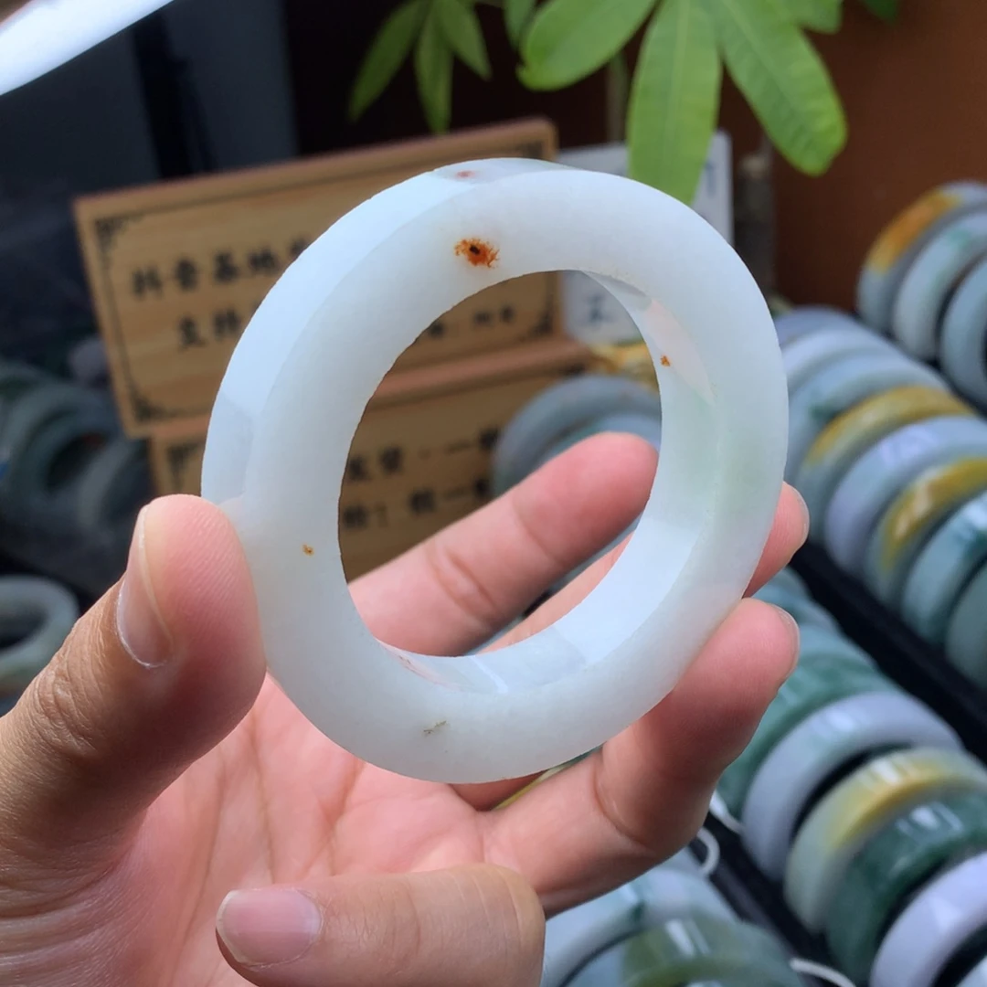 未镶嵌手镯定制翡翠定制手镯