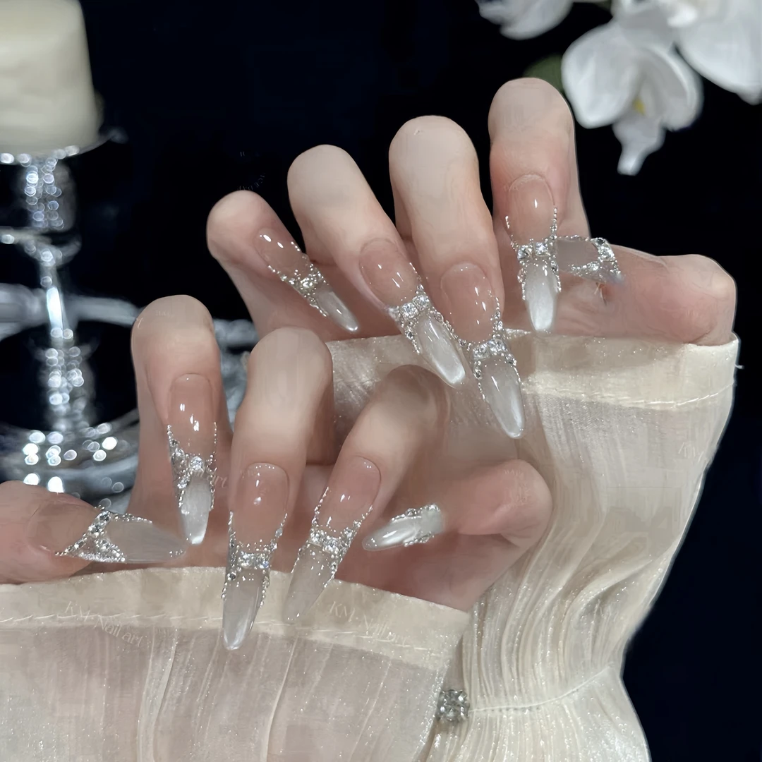 【月光女神】一只猫·轻奢裸色温柔高级感闪钻猫眼爆闪手工穿戴甲