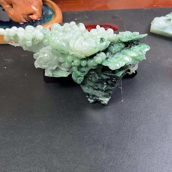 正***翡翠未镶嵌摆件翡翠