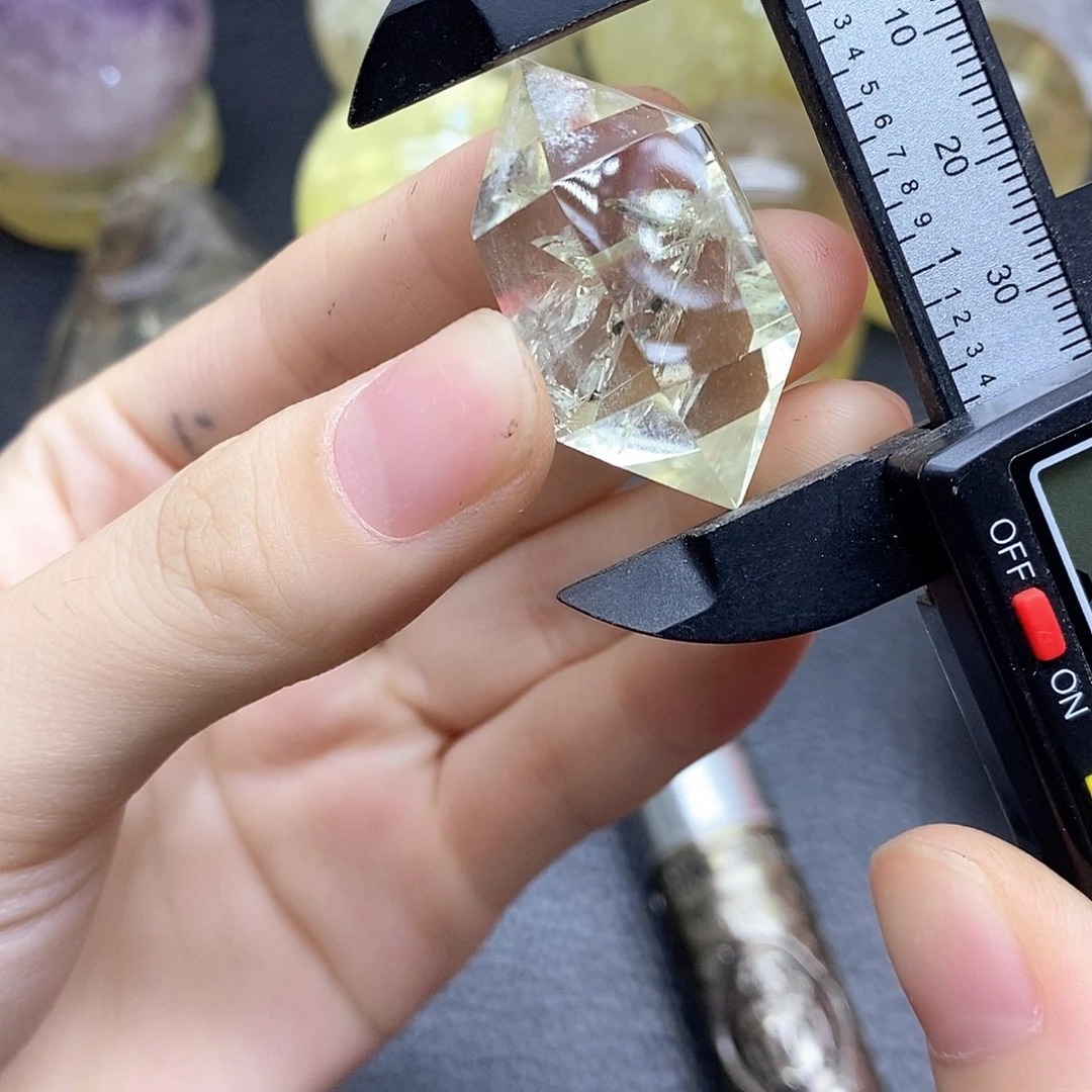 未镶嵌珠宝半成品水晶547水晶石