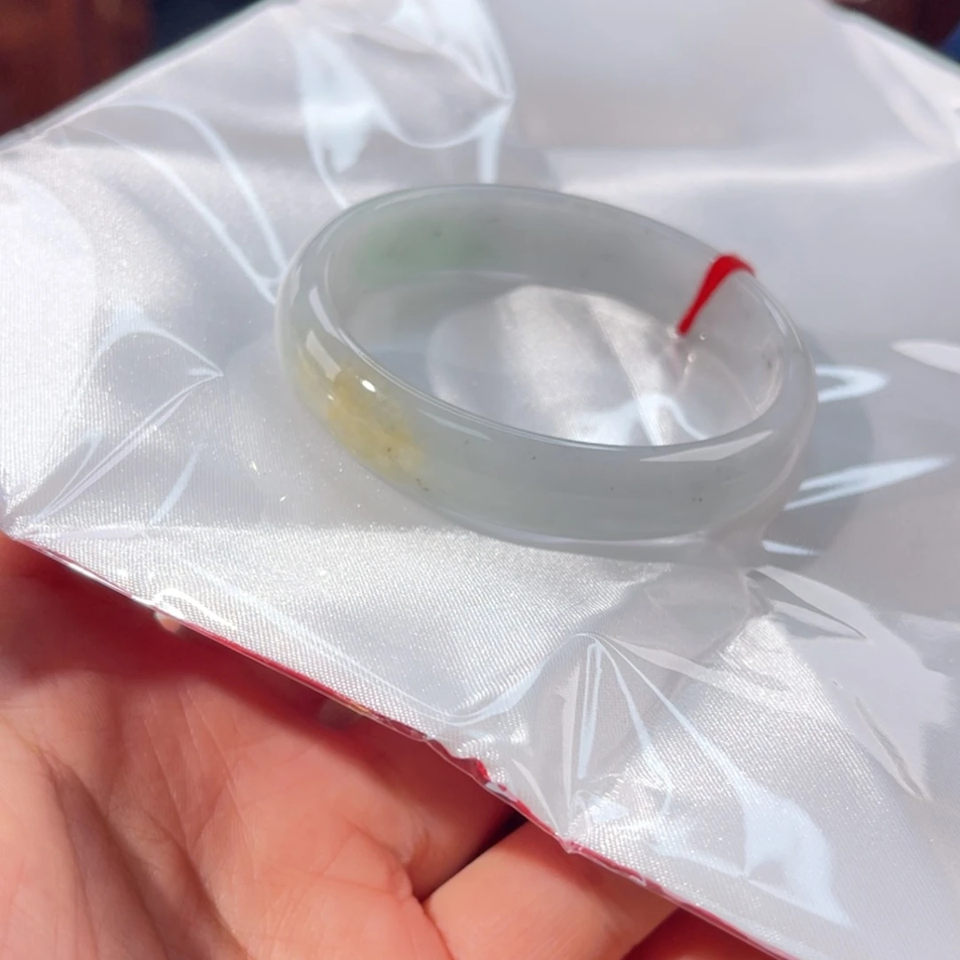 翡翠未镶嵌手镯贵58椭圆无大纹裂48小时鉴赏微棉丝黄翡乌鸡料