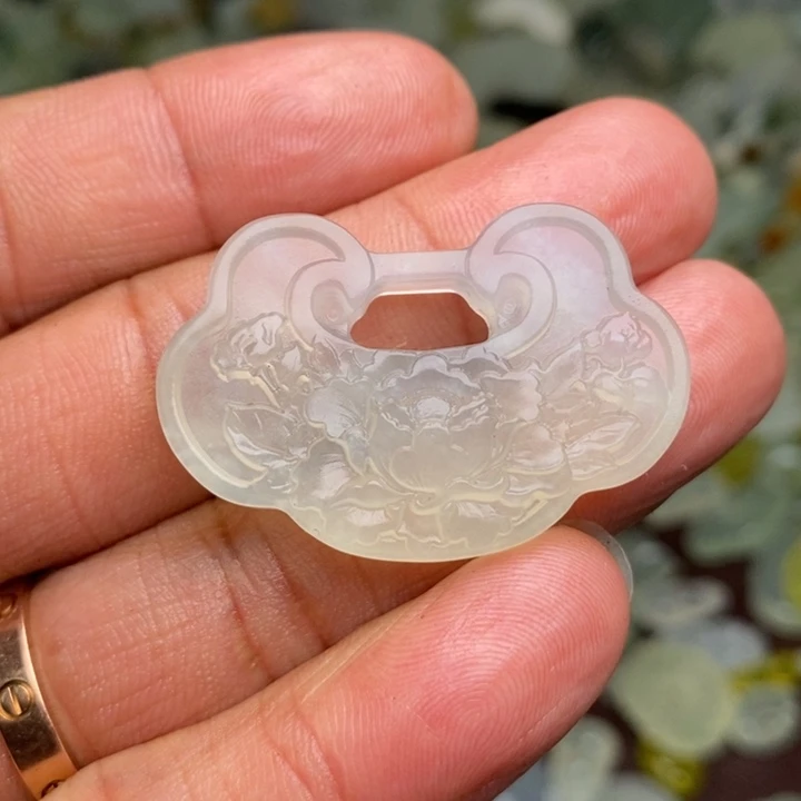 蛇纹石玉颈饰合金139