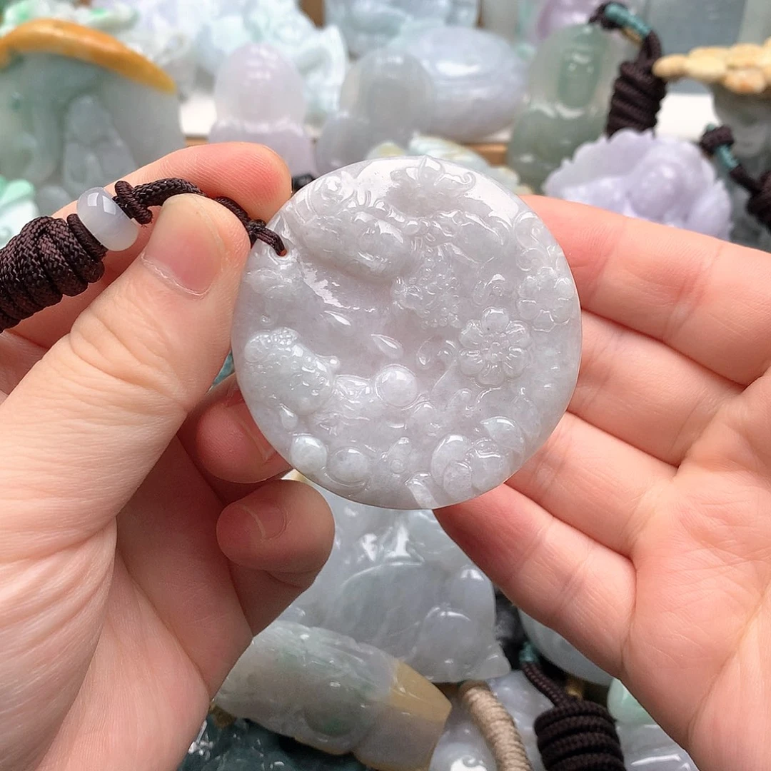 吊坠(不含链)未镶嵌翡翠