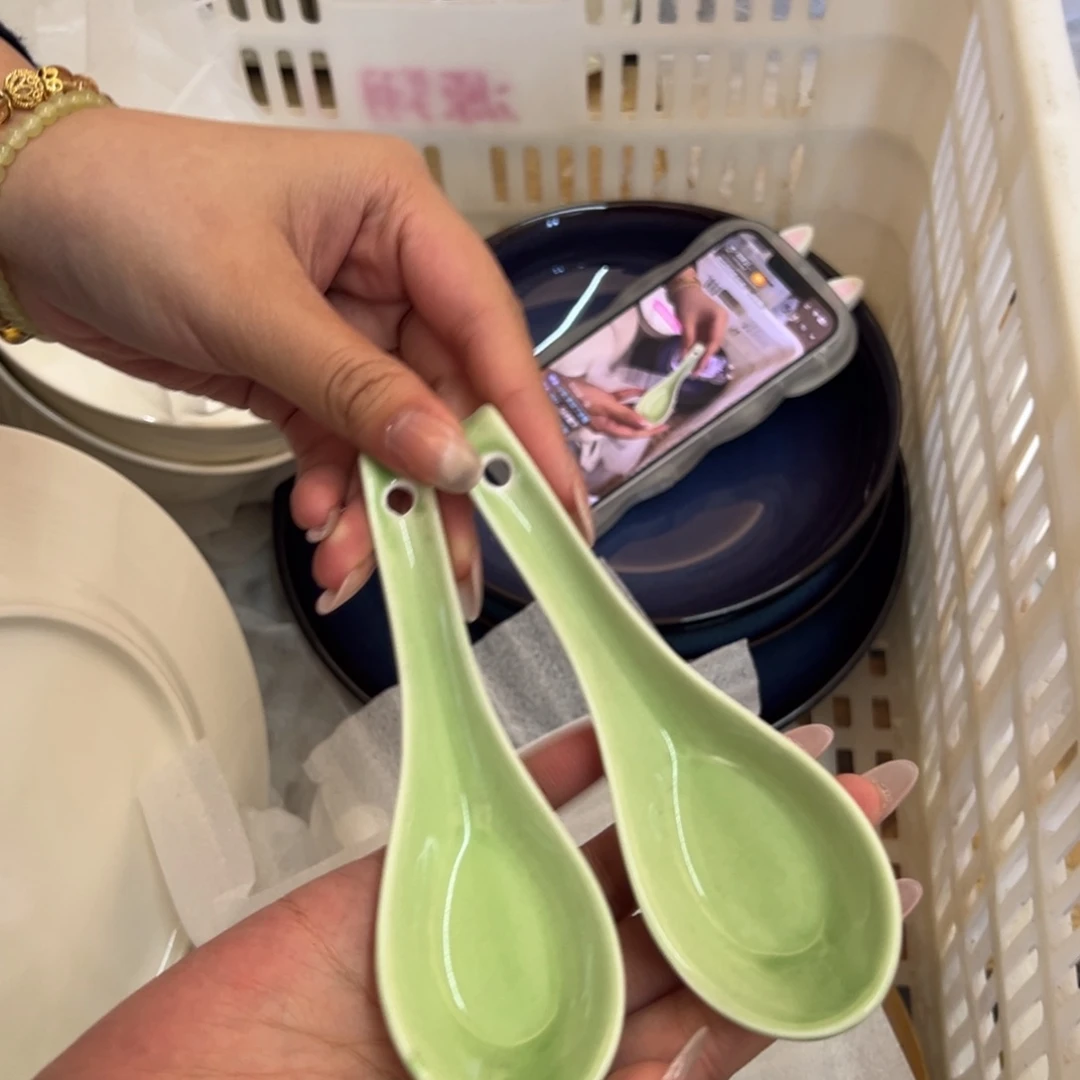 新骨瓷189瑕疵慎拍绿色勾勾小勺子 2只装
