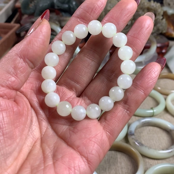 和田玉（糖玉）未镶嵌手镯