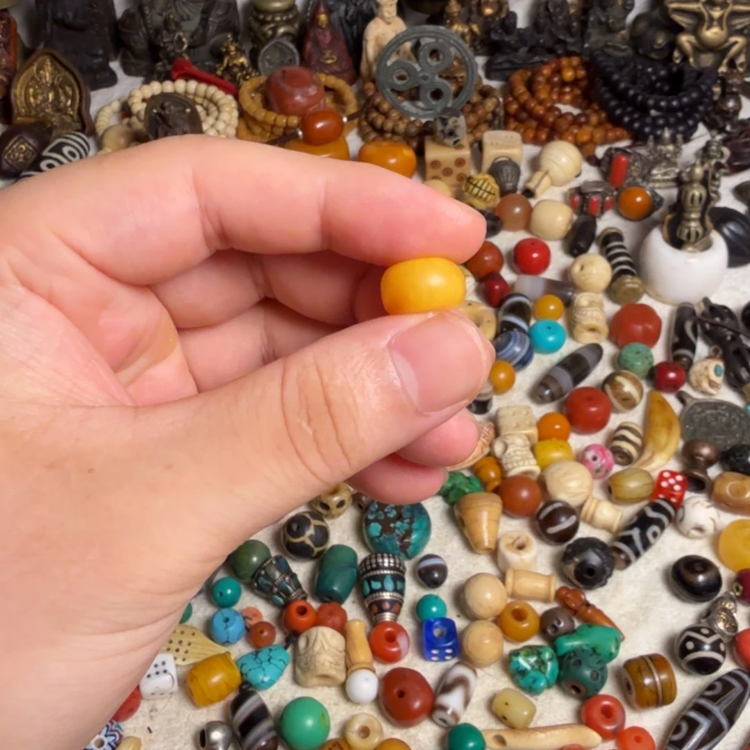 随***翔琉璃项链珠子如图