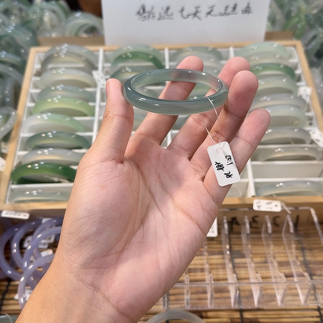 玛瑙/玉髓未镶嵌手镯圈口55.1