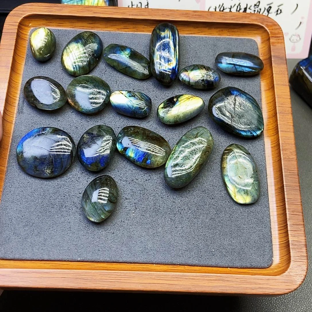 泥***萨颈饰银S925镶嵌紫晶