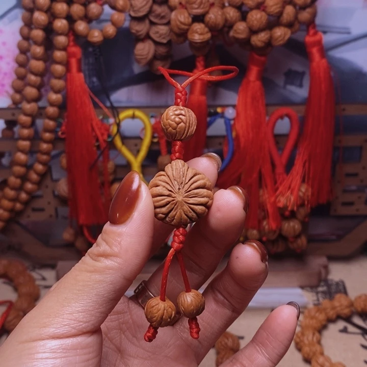 桃核吊坠龙纹桃枭